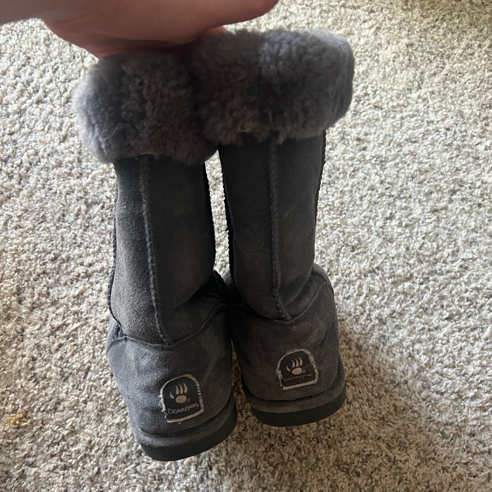 Bear paw boots! Great condition! Selling to downsize